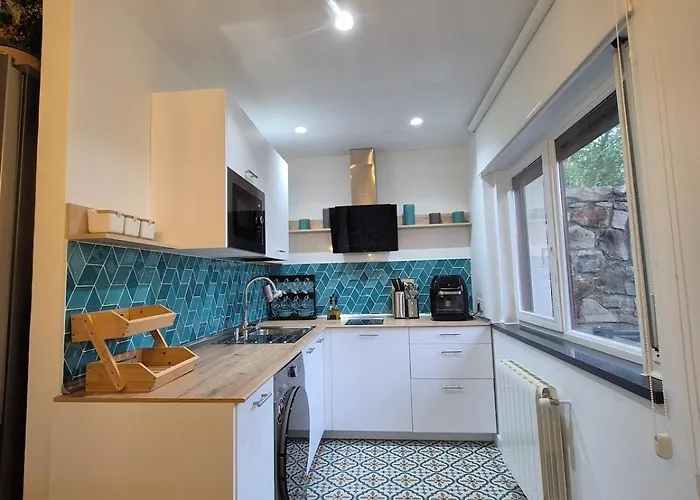 Haize Lore Apartment